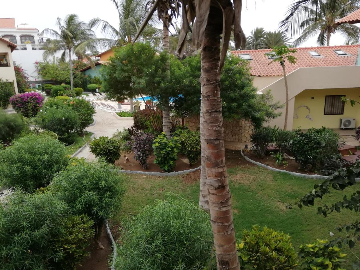 Porto Antigo 2: Beachfront Adults-Only Studio with Pool Apartment Santa Maria Exterior photo